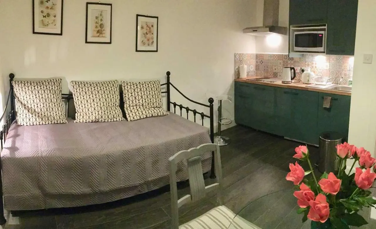 Goodtime Edinburgh Apartment