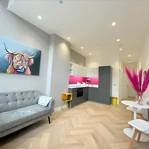 Luxury Reno'd 1 Bed Nr Bruntsfield & The Meadows Edinburgh