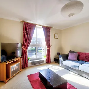 Guestready - 3bdr W/ Private Parking Edinburgh